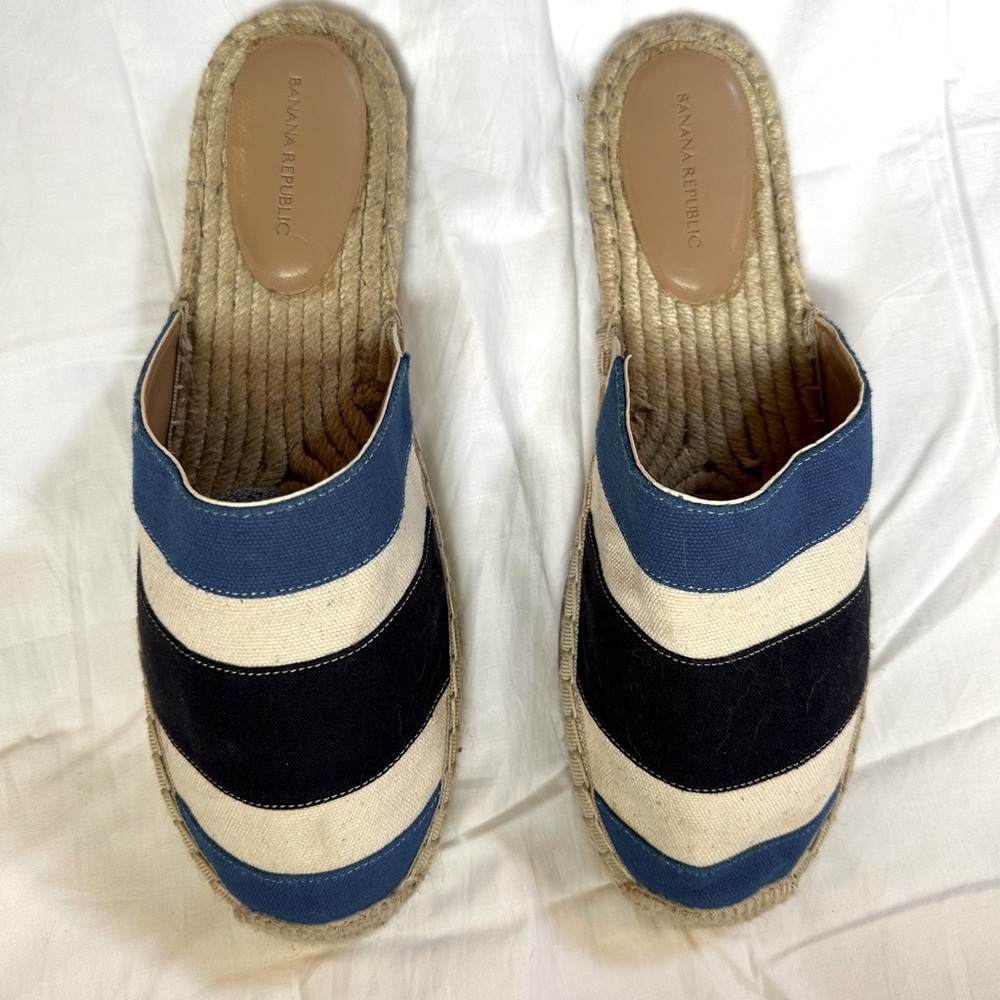 Banana republic blue, black, white espadrilles loafers. Size 10 - Picture 1 of 6